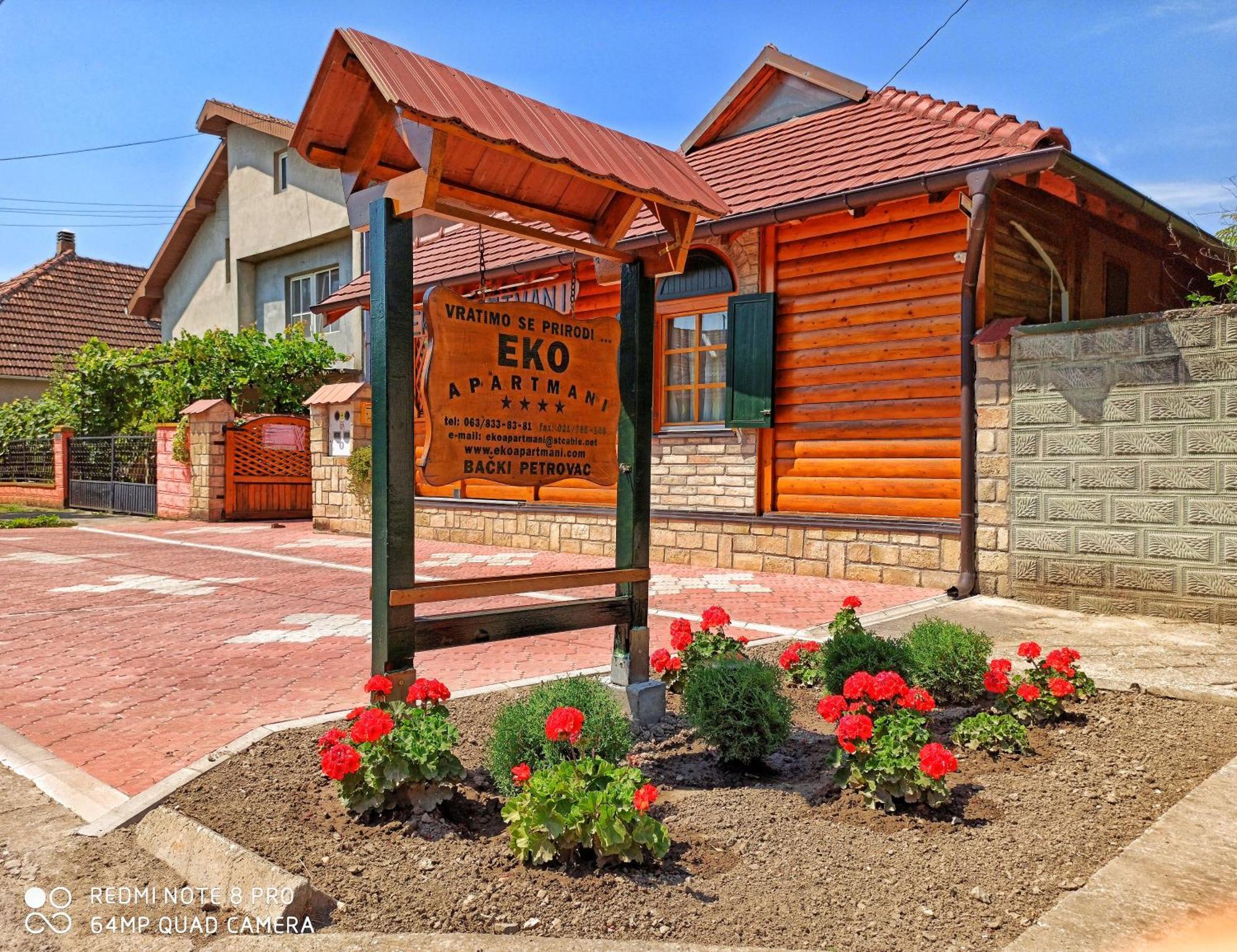 Eko Apartmani Backi Petrovac Phòng bức ảnh